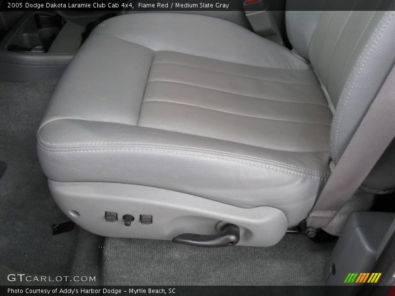 Flame Red / Medium Slate Gray 2005 Dodge Dakota Laramie Club Cab 4x4