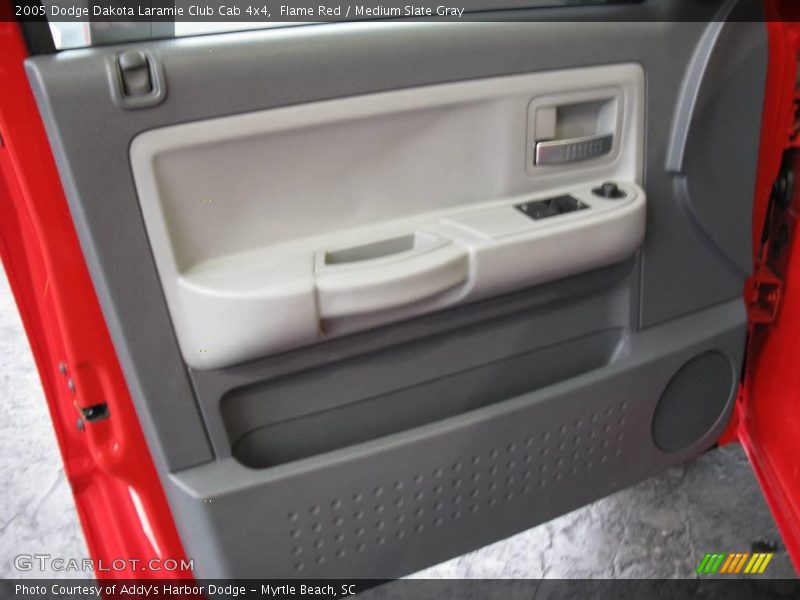 Flame Red / Medium Slate Gray 2005 Dodge Dakota Laramie Club Cab 4x4