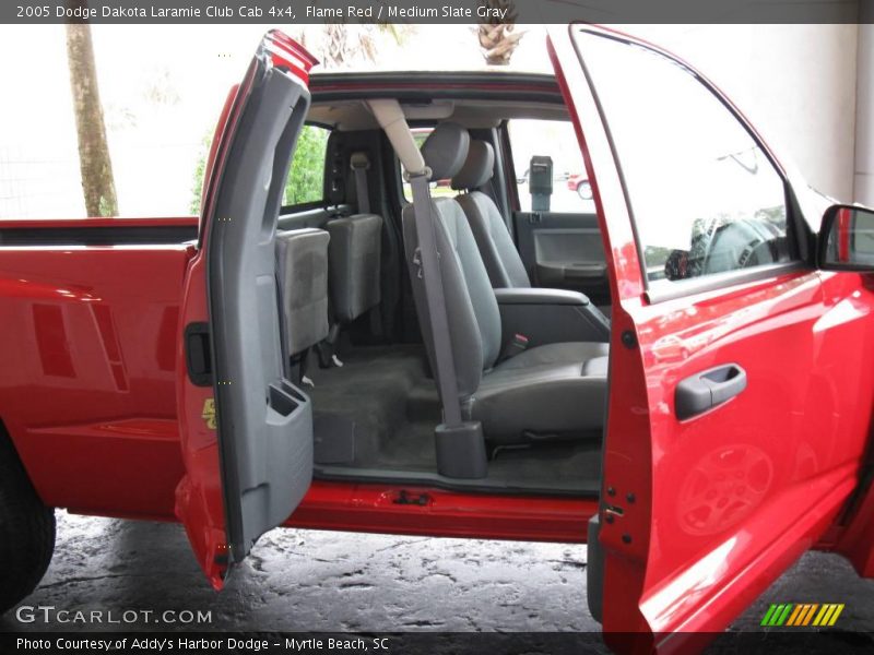 Flame Red / Medium Slate Gray 2005 Dodge Dakota Laramie Club Cab 4x4
