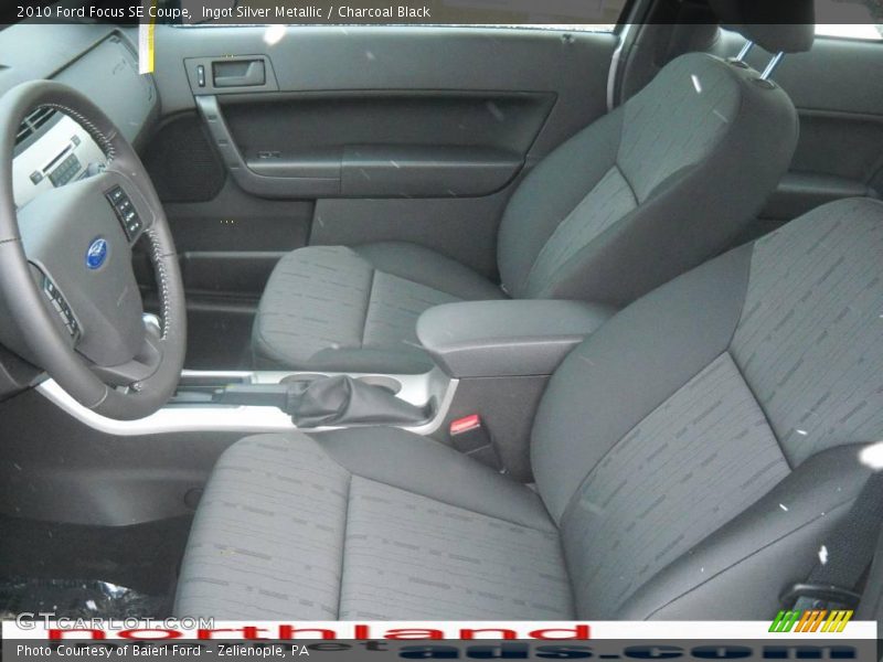 Ingot Silver Metallic / Charcoal Black 2010 Ford Focus SE Coupe