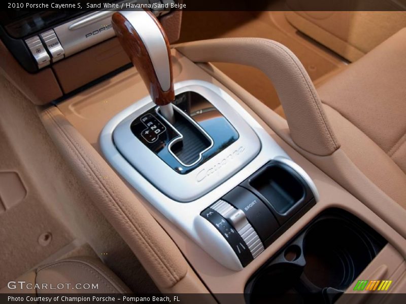 Sand White / Havanna/Sand Beige 2010 Porsche Cayenne S