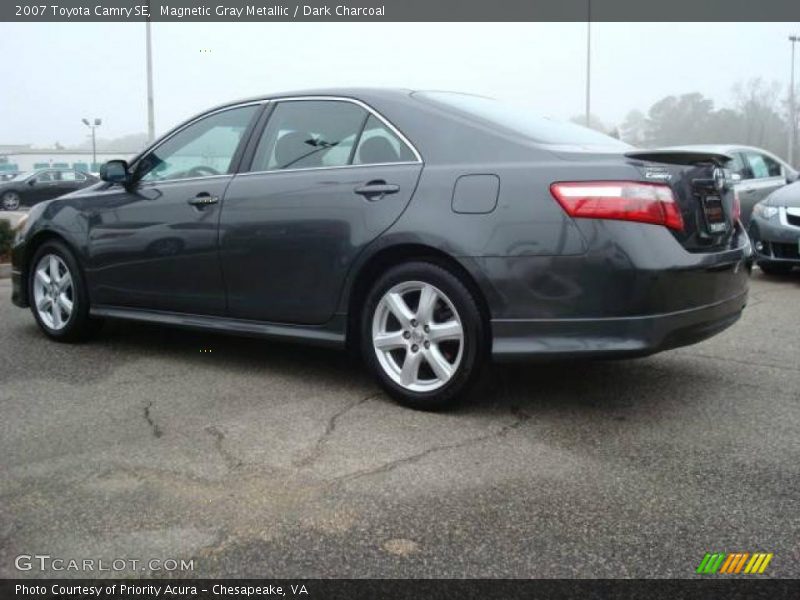 Magnetic Gray Metallic / Dark Charcoal 2007 Toyota Camry SE