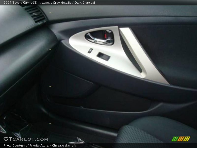 Magnetic Gray Metallic / Dark Charcoal 2007 Toyota Camry SE
