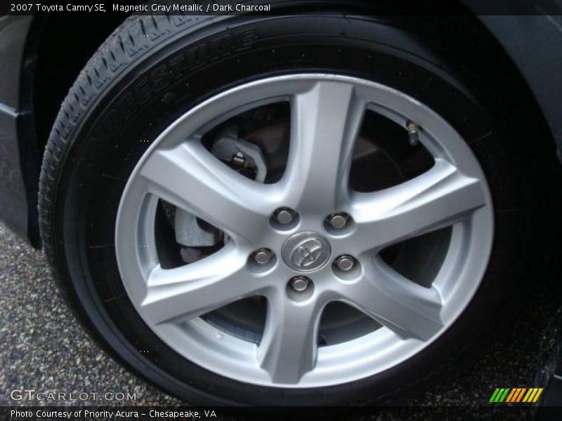 Magnetic Gray Metallic / Dark Charcoal 2007 Toyota Camry SE