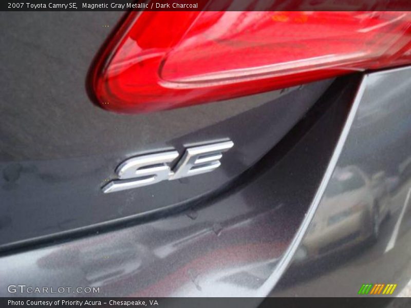 Magnetic Gray Metallic / Dark Charcoal 2007 Toyota Camry SE