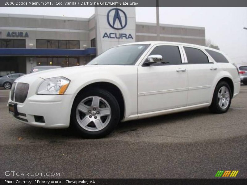 Cool Vanilla / Dark Slate Gray/Light Slate Gray 2006 Dodge Magnum SXT