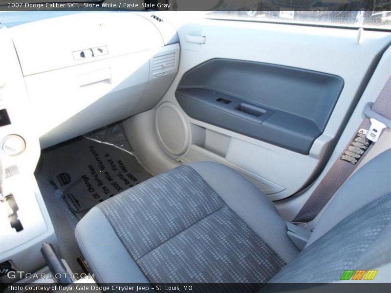 Stone White / Pastel Slate Gray 2007 Dodge Caliber SXT