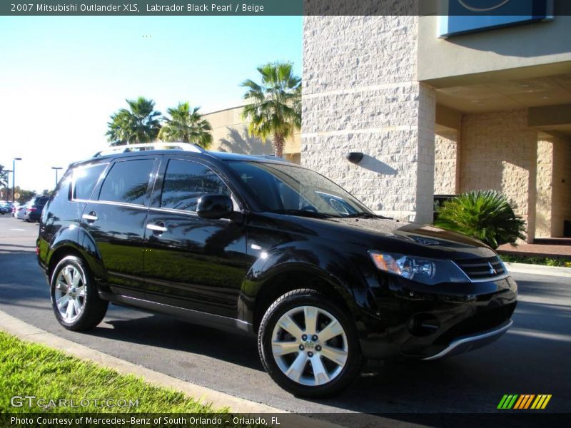Labrador Black Pearl / Beige 2007 Mitsubishi Outlander XLS