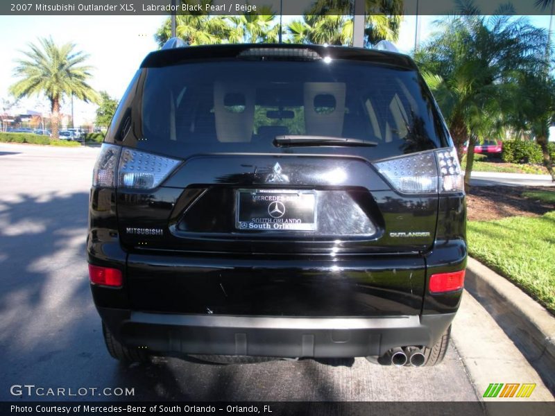 Labrador Black Pearl / Beige 2007 Mitsubishi Outlander XLS
