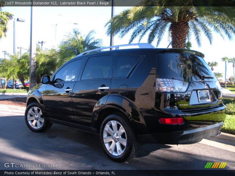 Labrador Black Pearl / Beige 2007 Mitsubishi Outlander XLS
