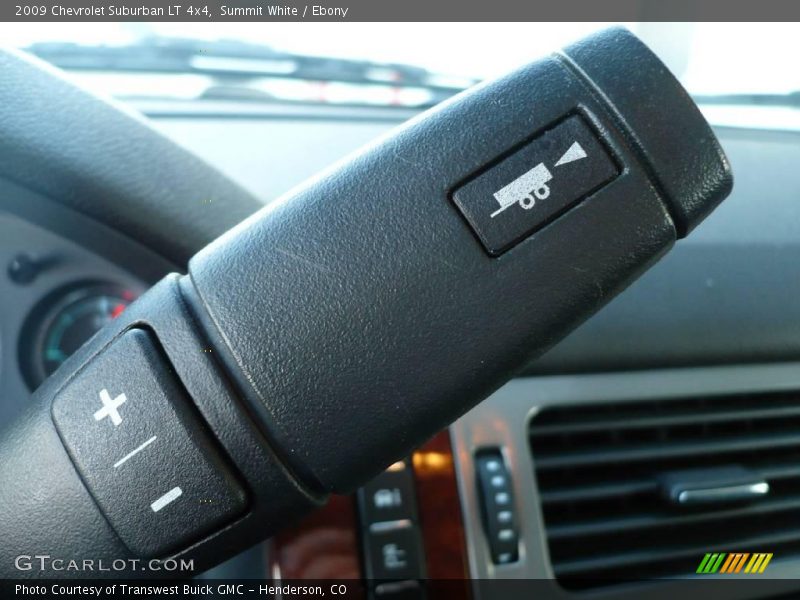 Summit White / Ebony 2009 Chevrolet Suburban LT 4x4