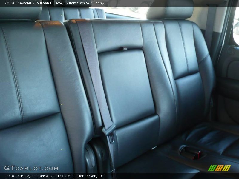 Summit White / Ebony 2009 Chevrolet Suburban LT 4x4