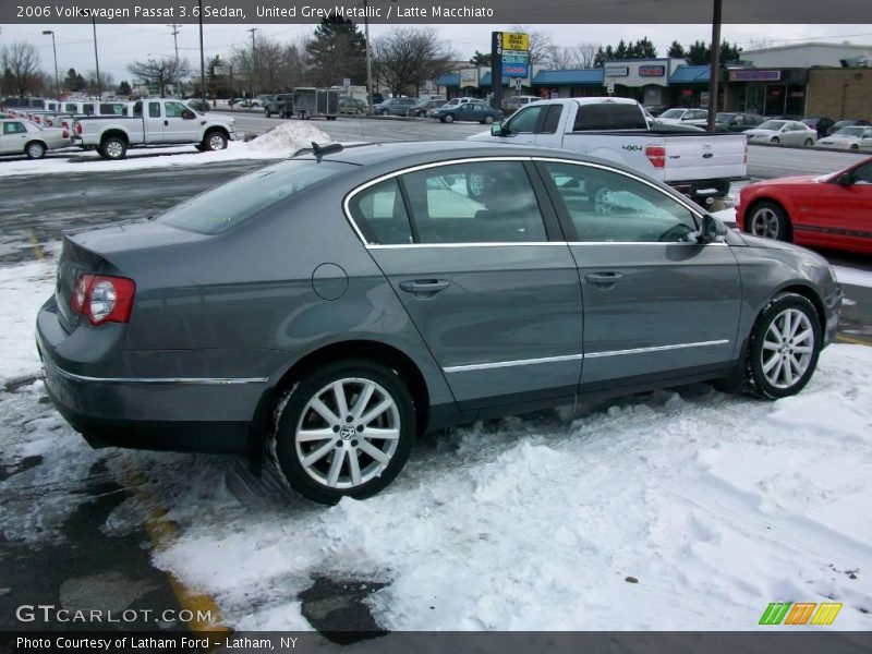 United Grey Metallic / Latte Macchiato 2006 Volkswagen Passat 3.6 Sedan