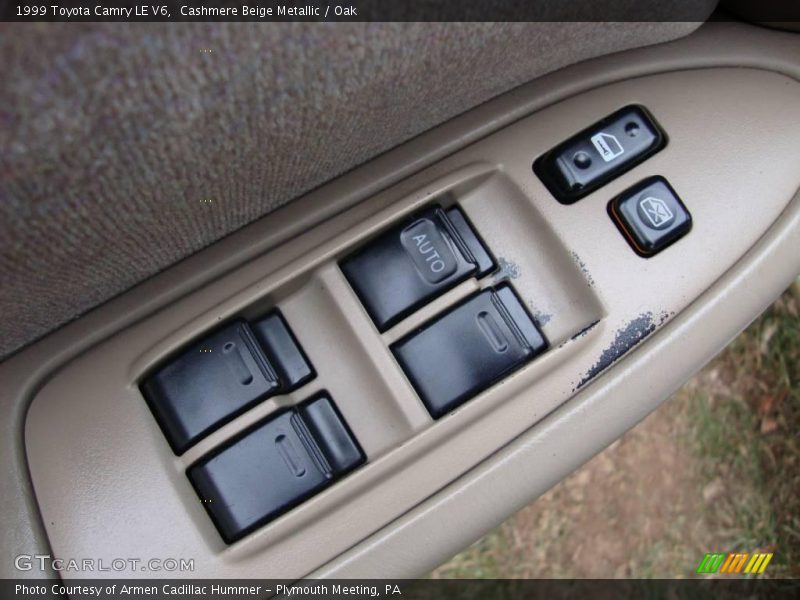 Cashmere Beige Metallic / Oak 1999 Toyota Camry LE V6