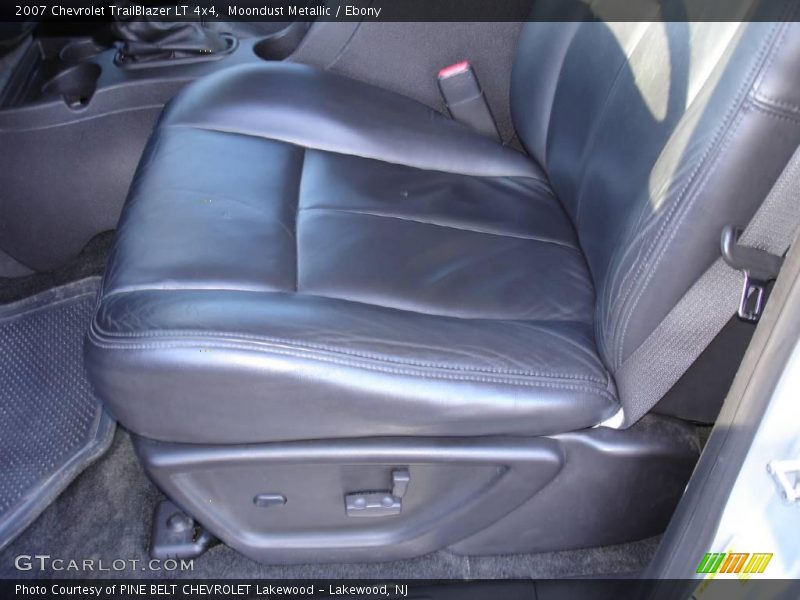 Moondust Metallic / Ebony 2007 Chevrolet TrailBlazer LT 4x4
