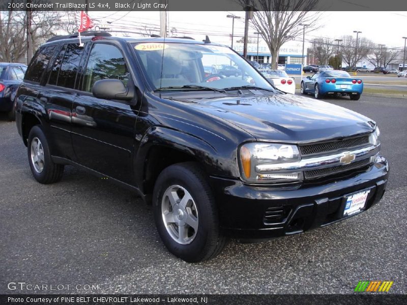 Black / Light Gray 2006 Chevrolet TrailBlazer LS 4x4