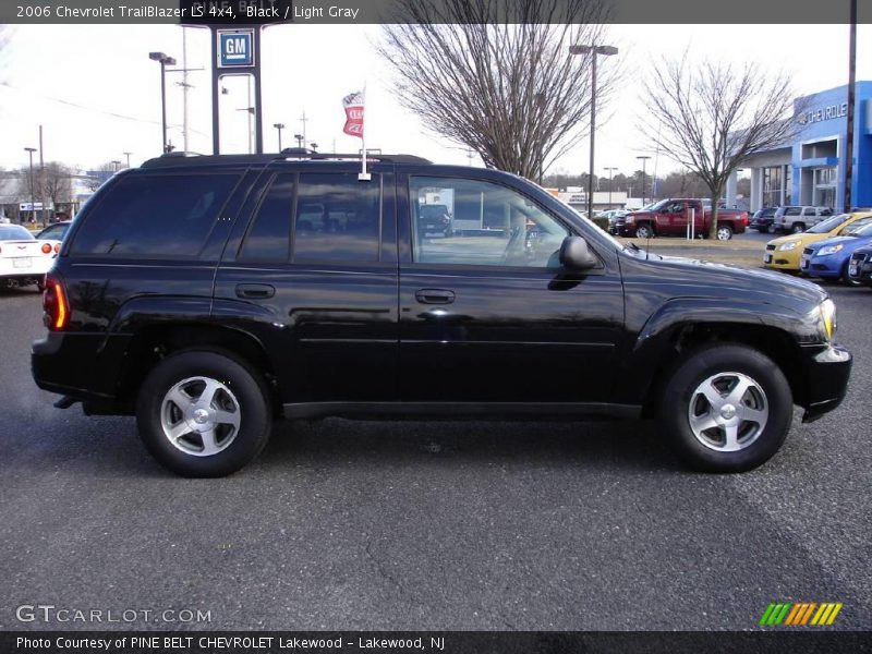 Black / Light Gray 2006 Chevrolet TrailBlazer LS 4x4
