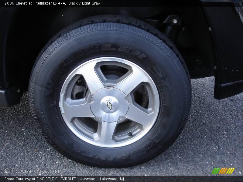 Black / Light Gray 2006 Chevrolet TrailBlazer LS 4x4