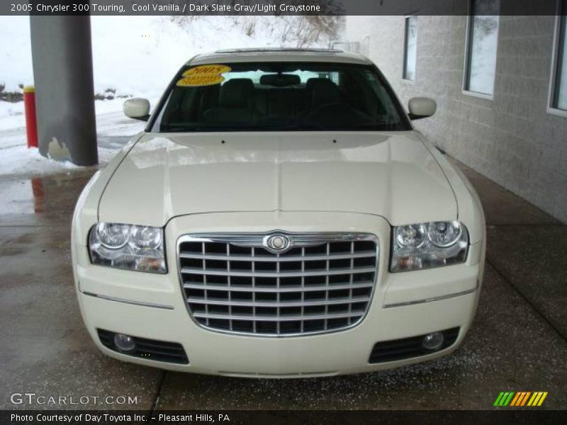 Cool Vanilla / Dark Slate Gray/Light Graystone 2005 Chrysler 300 Touring
