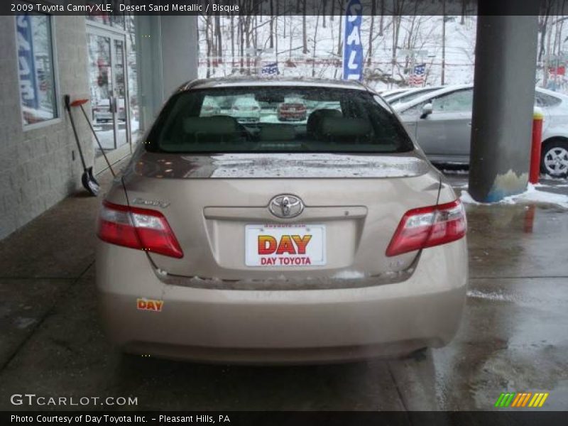 Desert Sand Metallic / Bisque 2009 Toyota Camry XLE