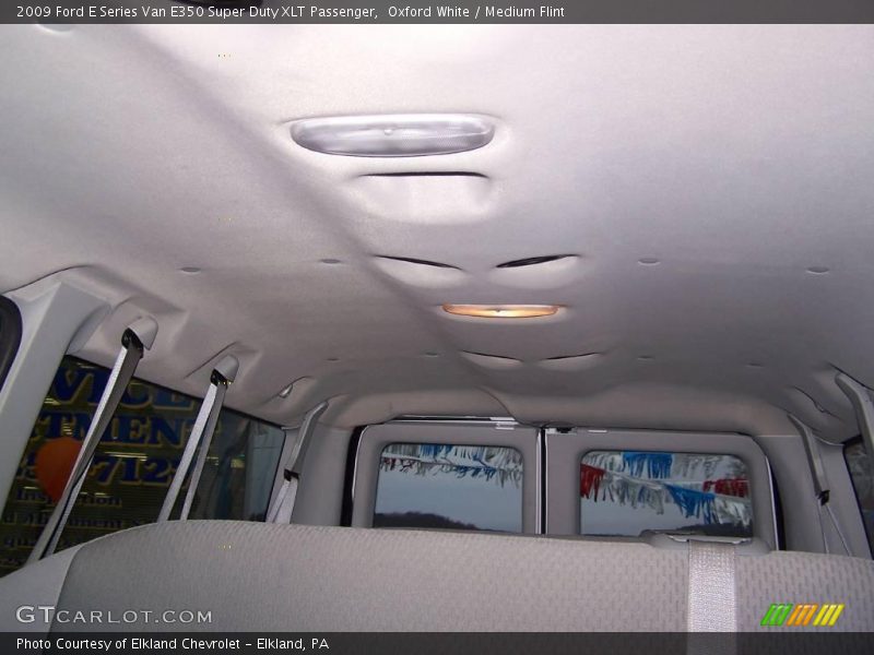 Oxford White / Medium Flint 2009 Ford E Series Van E350 Super Duty XLT Passenger