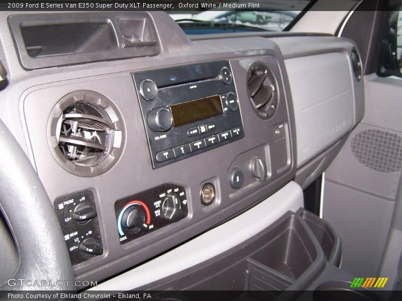 Oxford White / Medium Flint 2009 Ford E Series Van E350 Super Duty XLT Passenger