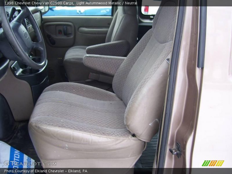 Light Autumnwood Metallic / Neutral 1998 Chevrolet Chevy Van G2500 Cargo