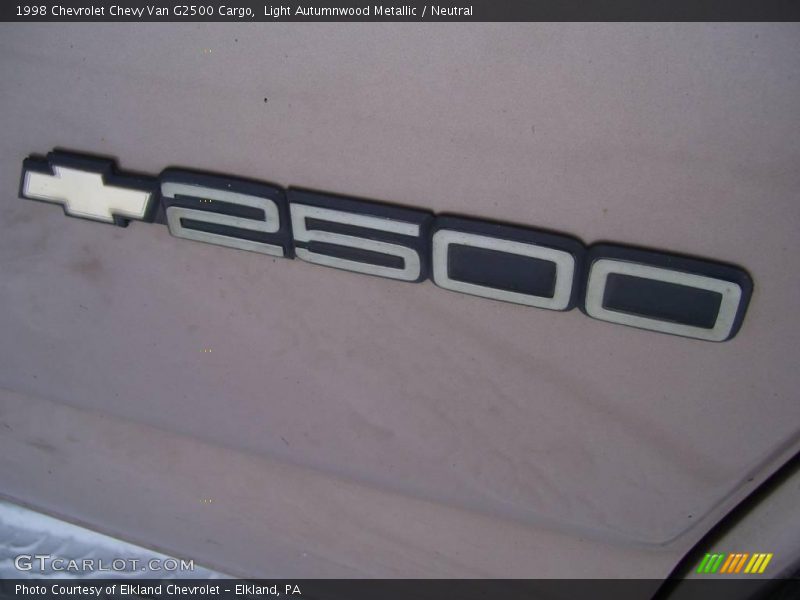 Light Autumnwood Metallic / Neutral 1998 Chevrolet Chevy Van G2500 Cargo
