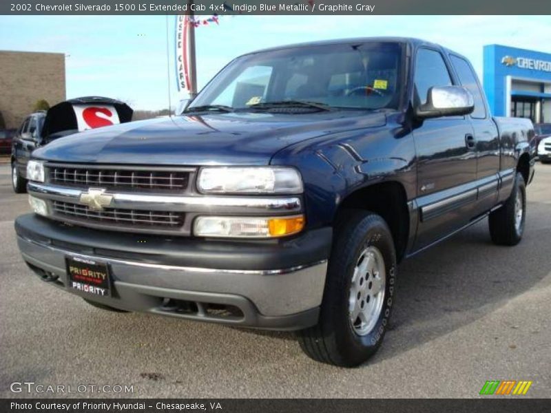 Indigo Blue Metallic / Graphite Gray 2002 Chevrolet Silverado 1500 LS Extended Cab 4x4