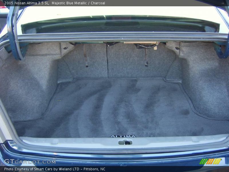 Majestic Blue Metallic / Charcoal 2005 Nissan Altima 3.5 SL