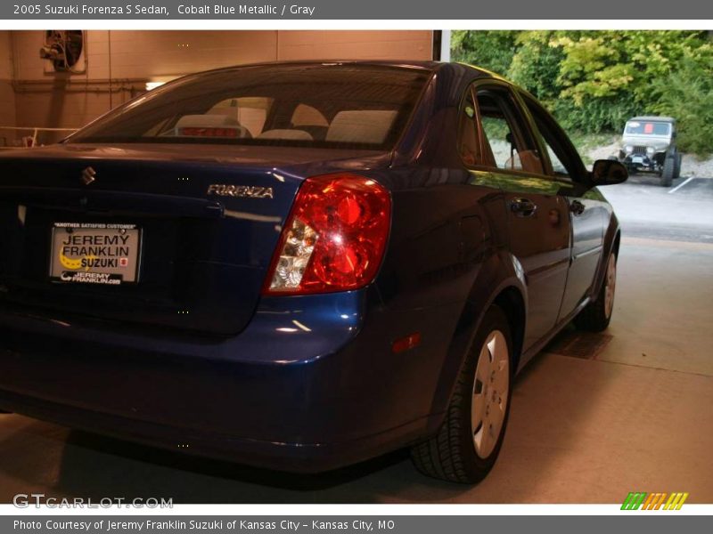 Cobalt Blue Metallic / Gray 2005 Suzuki Forenza S Sedan