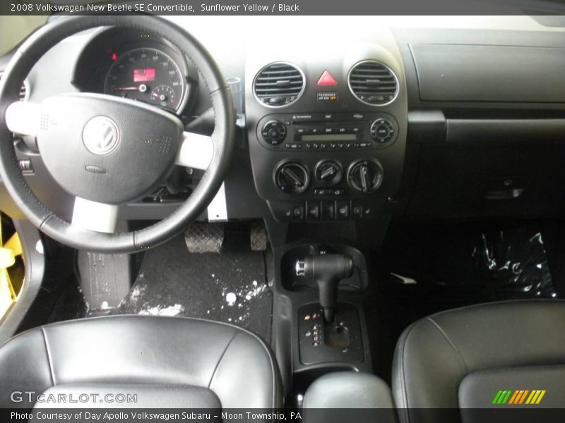 Sunflower Yellow / Black 2008 Volkswagen New Beetle SE Convertible