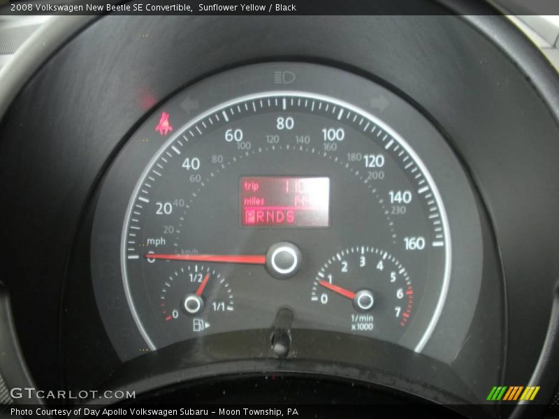 Sunflower Yellow / Black 2008 Volkswagen New Beetle SE Convertible