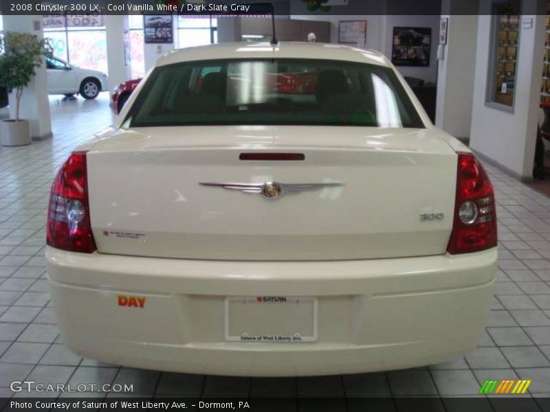 Cool Vanilla White / Dark Slate Gray 2008 Chrysler 300 LX