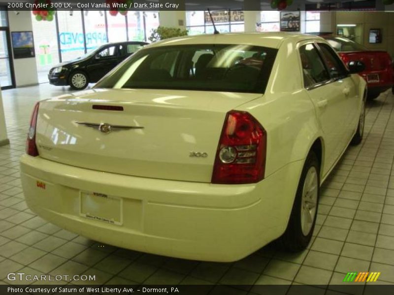 Cool Vanilla White / Dark Slate Gray 2008 Chrysler 300 LX