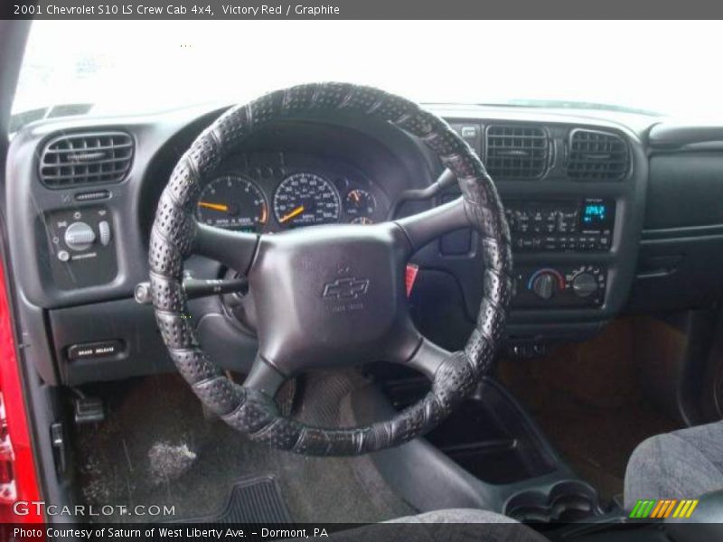 Victory Red / Graphite 2001 Chevrolet S10 LS Crew Cab 4x4