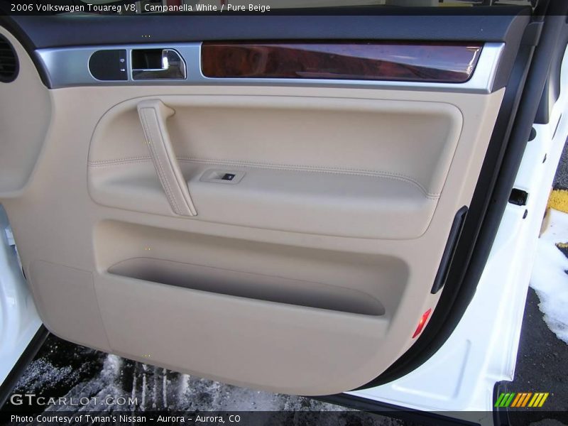 Campanella White / Pure Beige 2006 Volkswagen Touareg V8