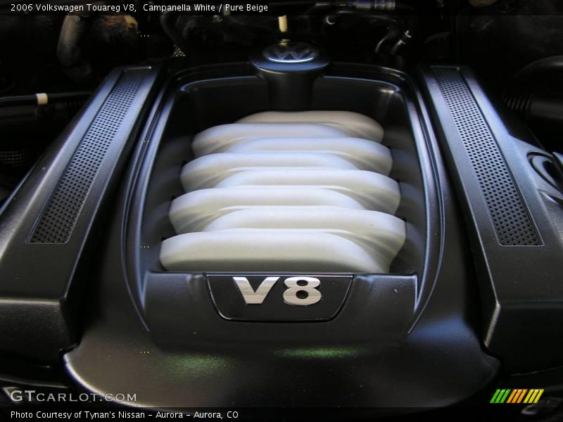 Campanella White / Pure Beige 2006 Volkswagen Touareg V8