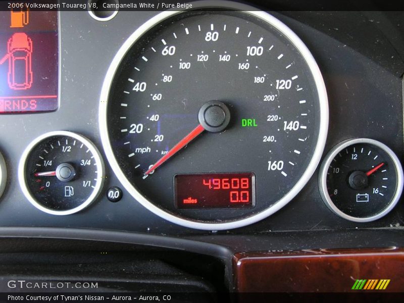 Campanella White / Pure Beige 2006 Volkswagen Touareg V8