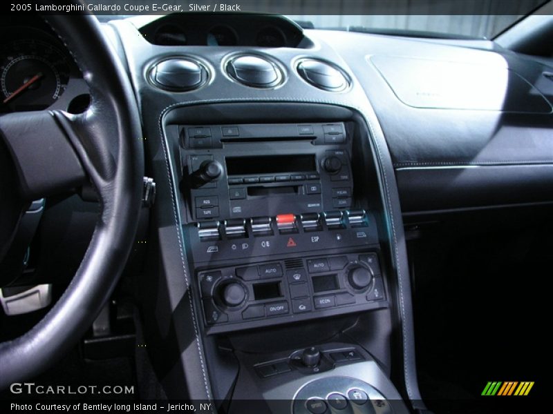 Controls of 2005 Gallardo Coupe E-Gear