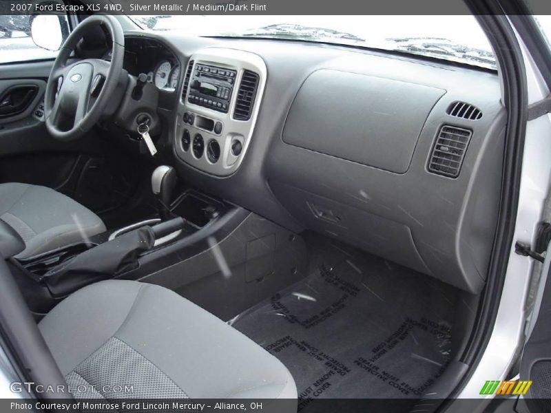 Silver Metallic / Medium/Dark Flint 2007 Ford Escape XLS 4WD