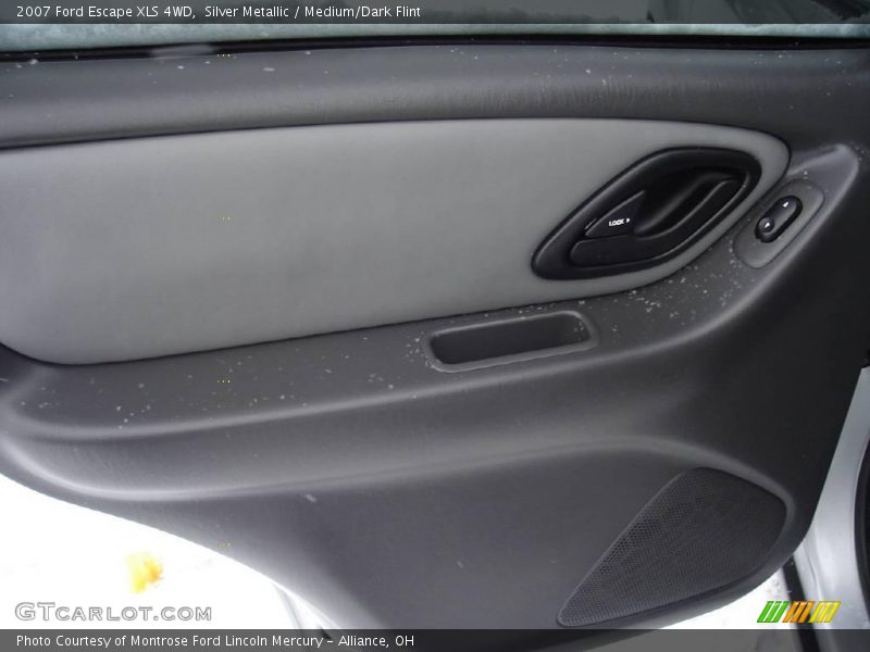 Silver Metallic / Medium/Dark Flint 2007 Ford Escape XLS 4WD