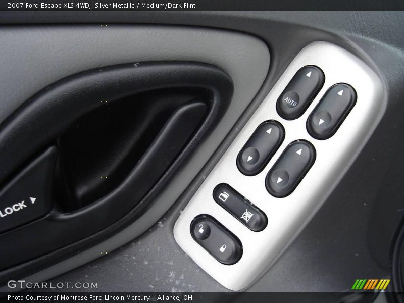 Silver Metallic / Medium/Dark Flint 2007 Ford Escape XLS 4WD
