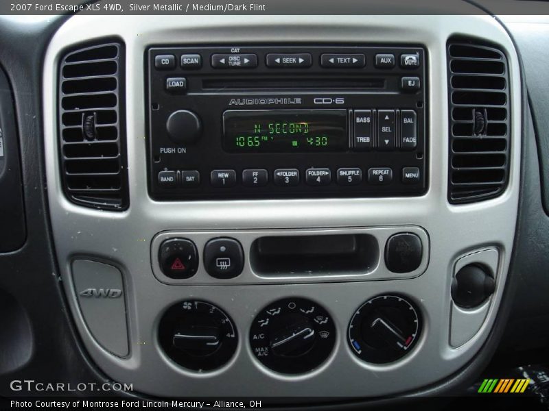 Silver Metallic / Medium/Dark Flint 2007 Ford Escape XLS 4WD