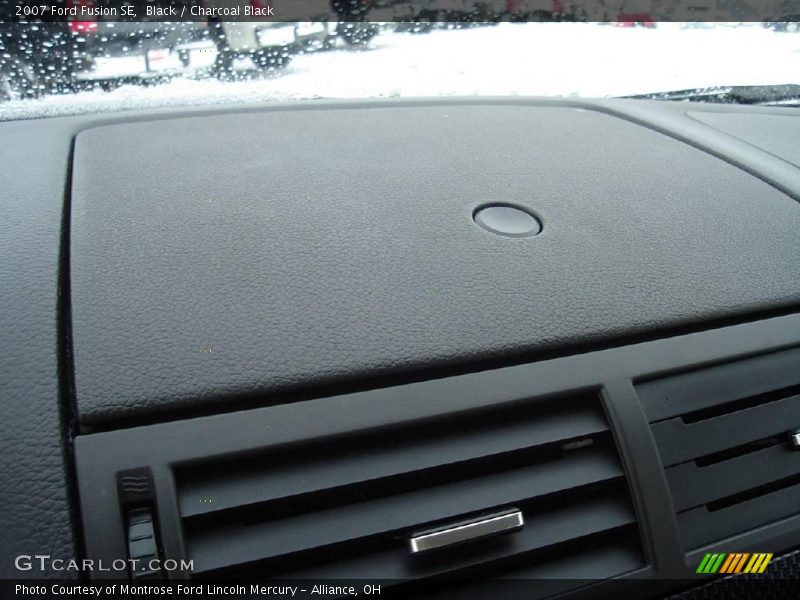 Black / Charcoal Black 2007 Ford Fusion SE