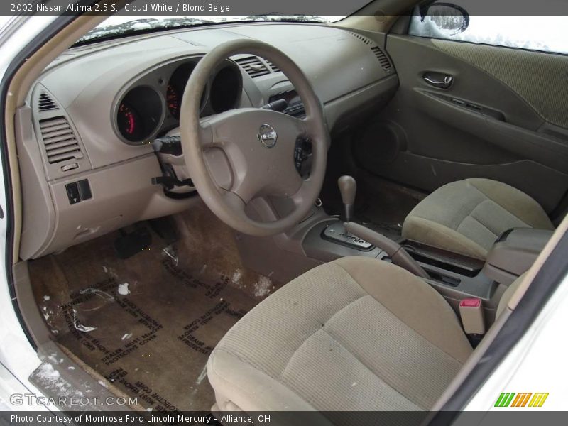 Cloud White / Blond Beige 2002 Nissan Altima 2.5 S