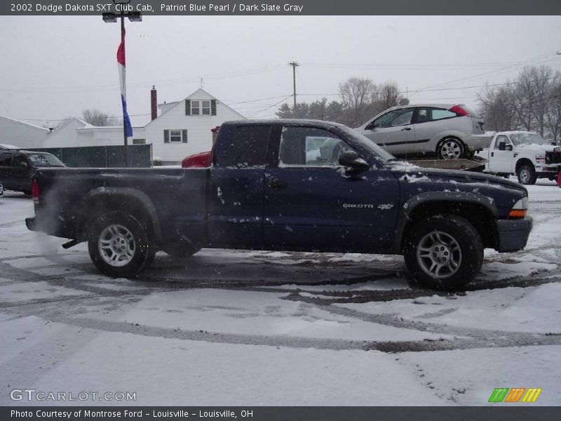 Patriot Blue Pearl / Dark Slate Gray 2002 Dodge Dakota SXT Club Cab
