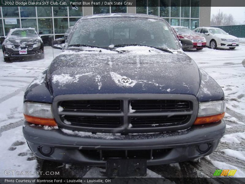 Patriot Blue Pearl / Dark Slate Gray 2002 Dodge Dakota SXT Club Cab