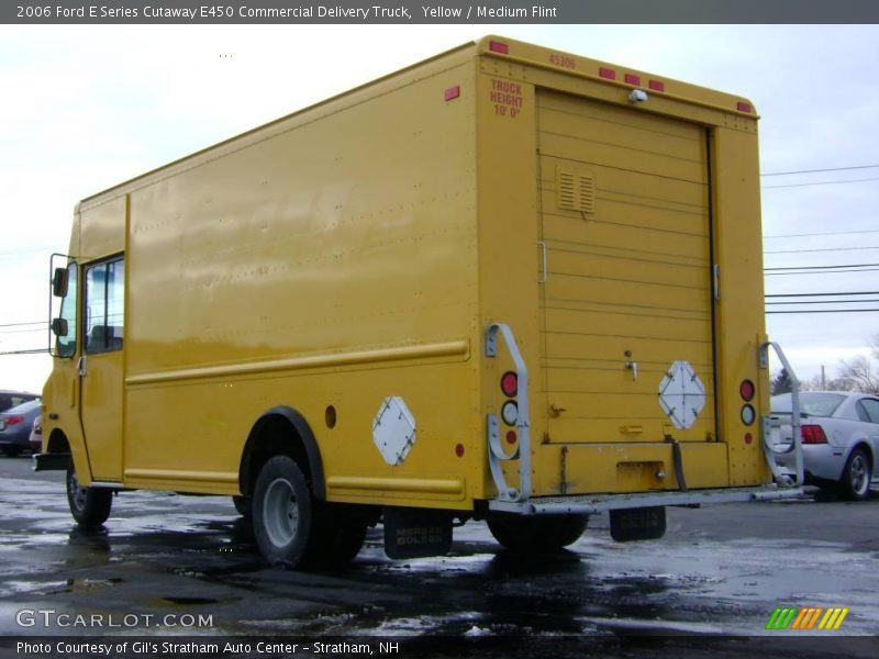 Yellow / Medium Flint 2006 Ford E Series Cutaway E450 Commercial Delivery Truck