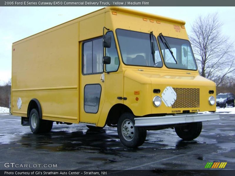 Yellow / Medium Flint 2006 Ford E Series Cutaway E450 Commercial Delivery Truck
